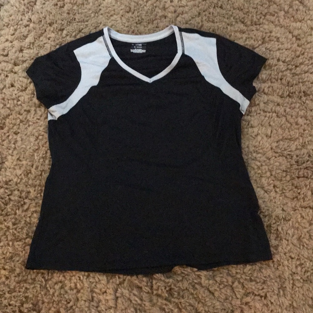 Men’s tek gear dry tek extra large T-shirt